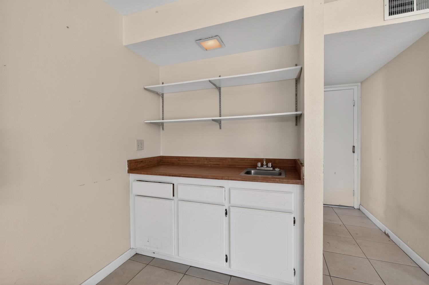 6875 Rancho Pico Way Sacramento, CA 95828 - Photo 23 of 49