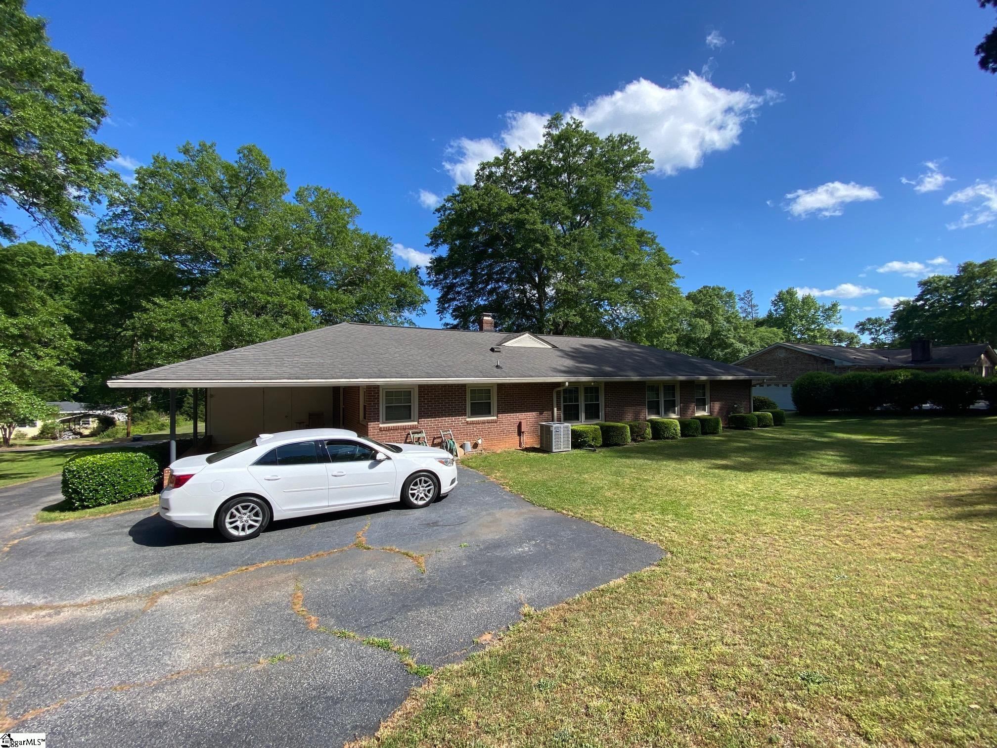 108 Pine Road Laurens, SC 29360 - Photo 4 of 21