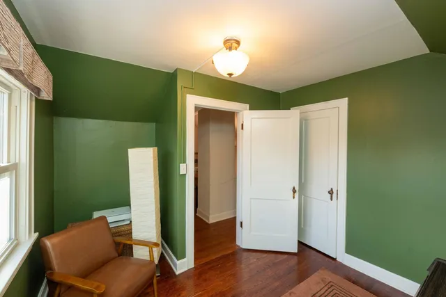 $300,000 | 763 McKnight Road South, St. Paul, MN 55119