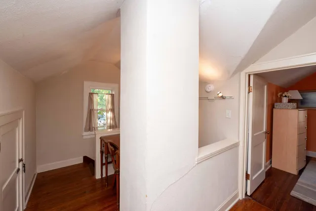 $300,000 | 763 McKnight Road South, St. Paul, MN 55119