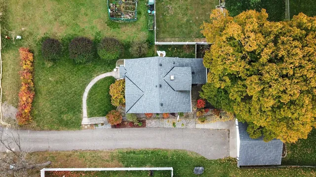 $300,000 | 763 McKnight Road South, St. Paul, MN 55119