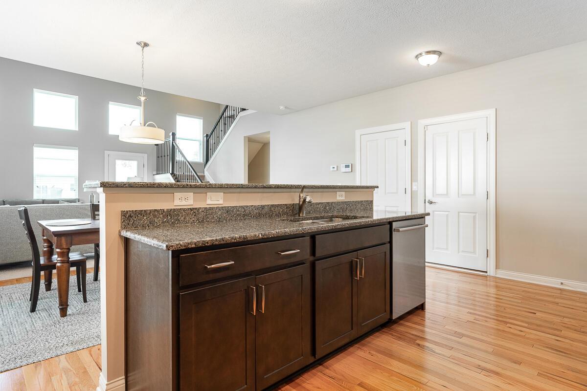 3975 Trail Ridge Drive Columbus, OH 43228 - Photo 10 of 37 Open Kitchen/Dining