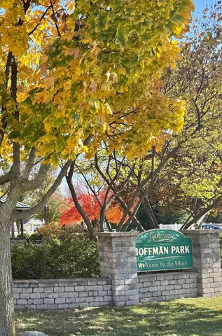 $399,000 | 911 East Villa Drive, Des Plaines, IL 60016