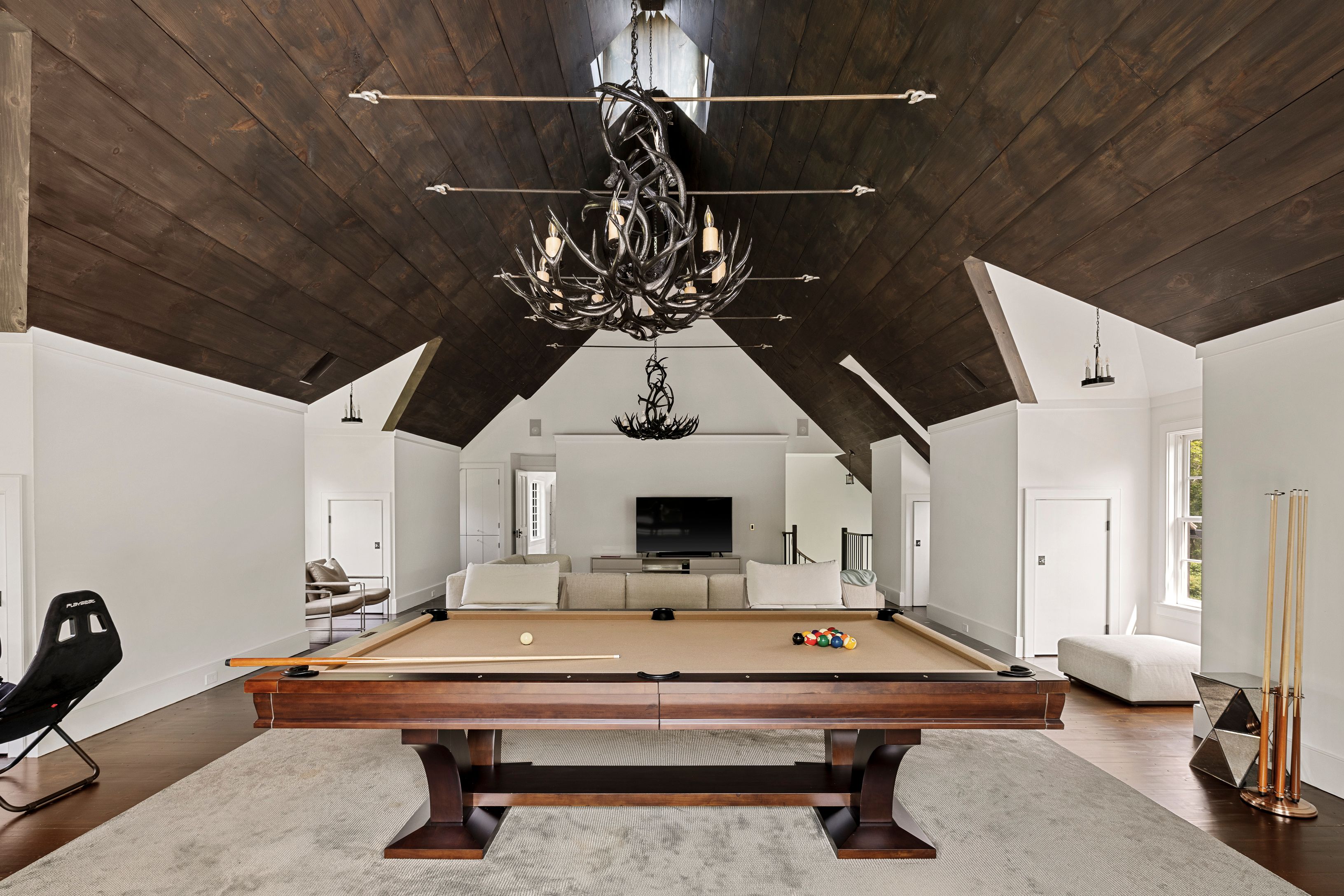 176 2 Holes Water Road East Hampton, NY 11937 - Photo 27 of 36