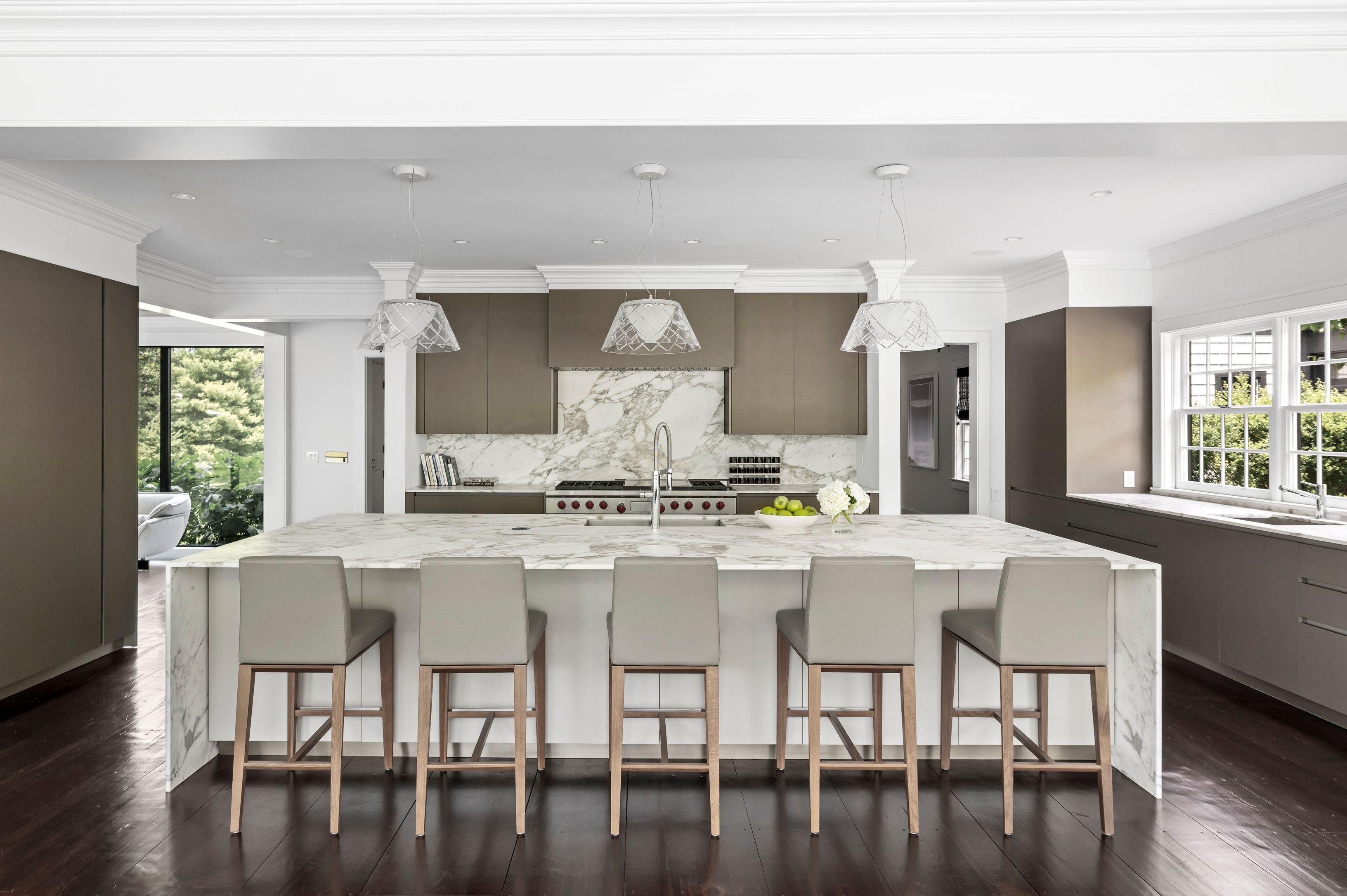 176 2 Holes Water Road East Hampton, NY 11937 - Photo 10 of 36