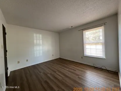 $1,100 | 1948 Heather Loop Road, Midway Park, NC 28544