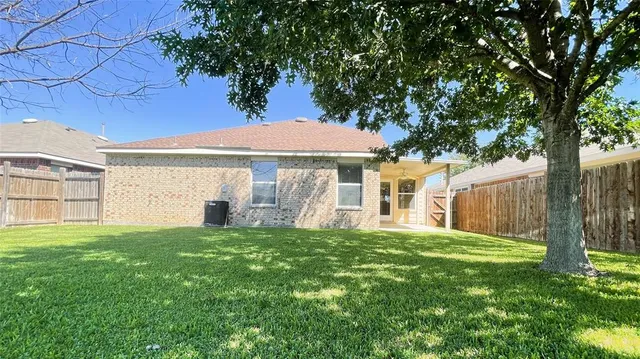 $2,350 | 8108 Tierra Del Sol Road, Arlington, TX 76002