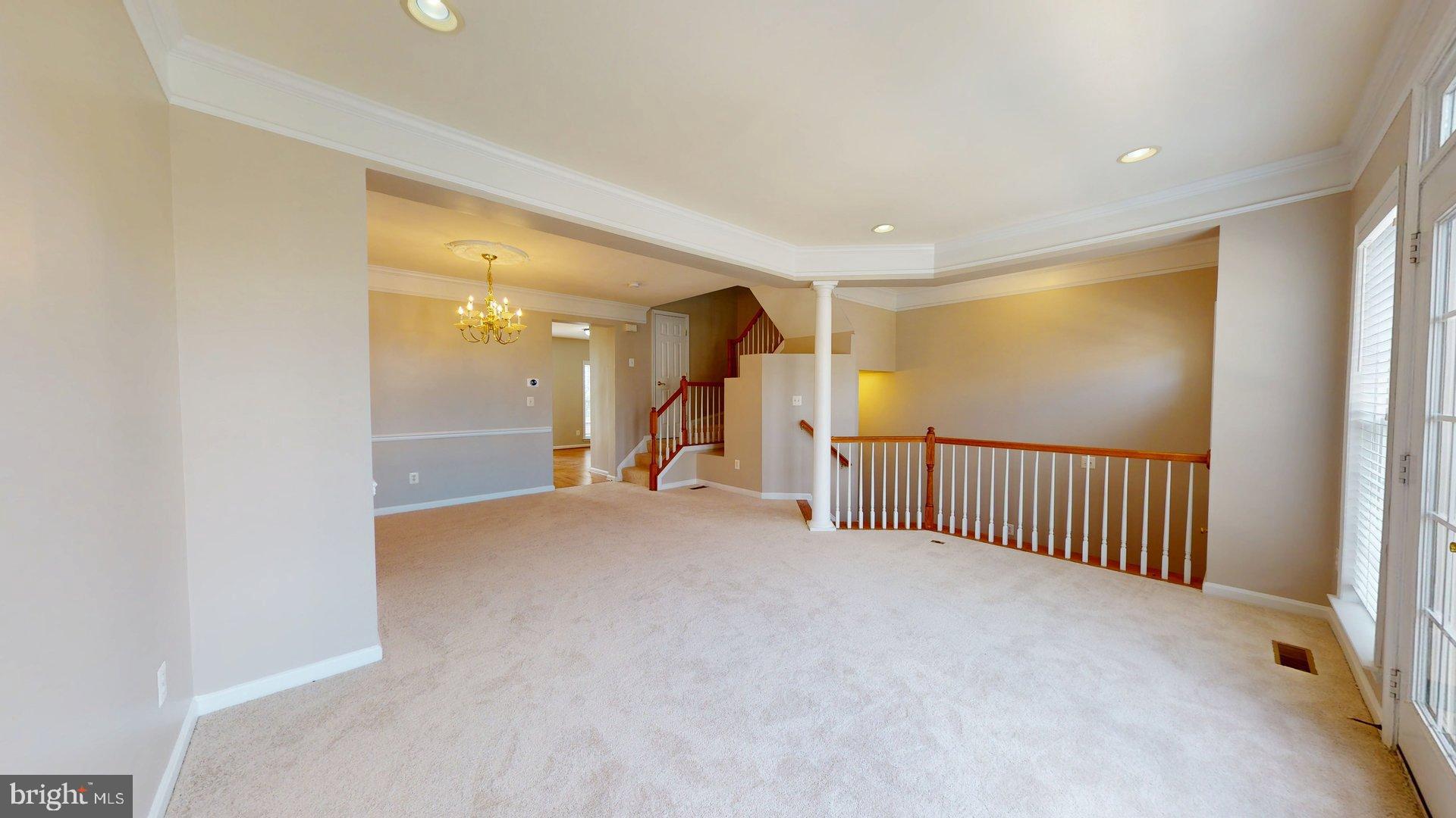 41867 Cinnabar Square Aldie, VA 20105 - Photo 4 of 26 a view of a hallway