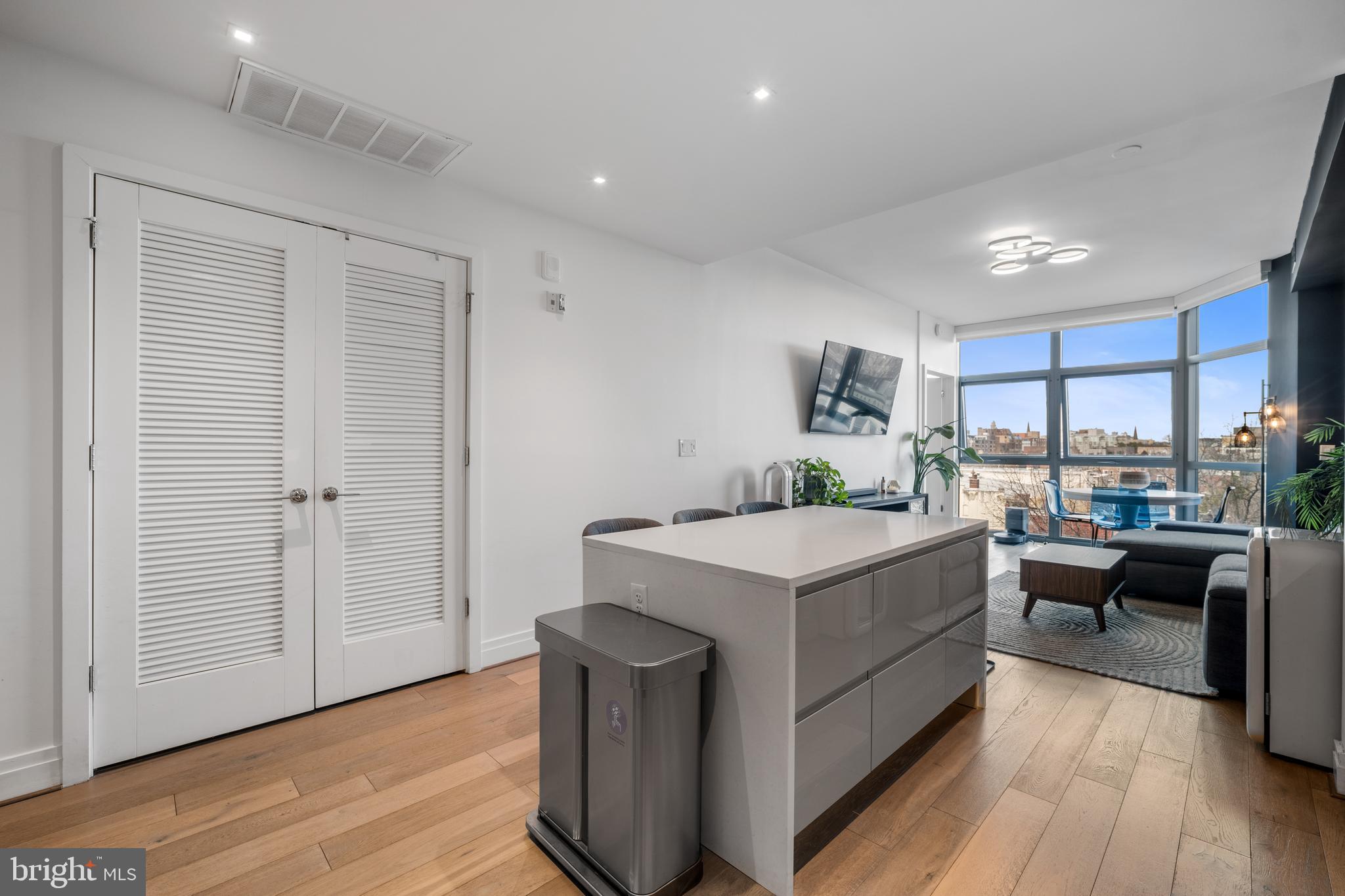 810 O Street Northwest, Unit 504 Washington, DC 20001 - Photo 8 of 49