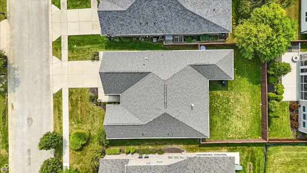 $469,900 | 6616 Stonepoint Way, Indianapolis, IN 46237