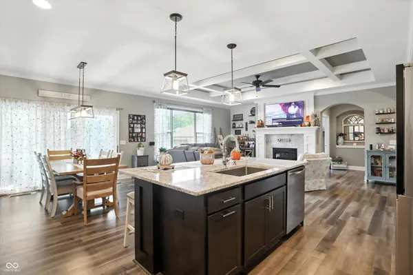 $469,900 | 6616 Stonepoint Way, Indianapolis, IN 46237