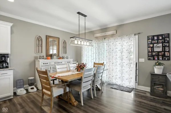 $469,900 | 6616 Stonepoint Way, Indianapolis, IN 46237