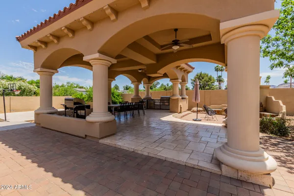 $4,200,000 | 6215 East Turquoise Avenue, Paradise Valley, AZ 85253