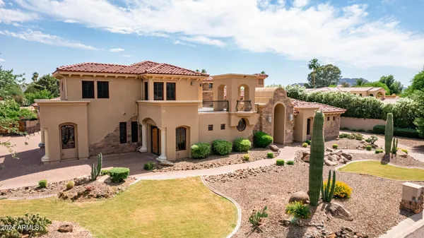 $4,200,000 | 6215 East Turquoise Avenue, Paradise Valley, AZ 85253