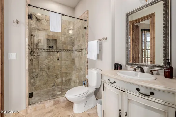 $4,200,000 | 6215 East Turquoise Avenue, Paradise Valley, AZ 85253