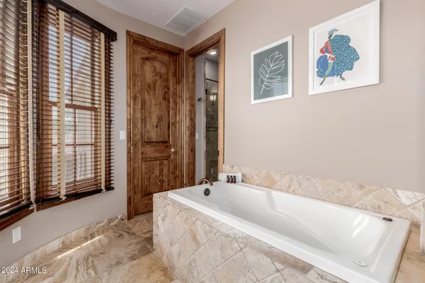 $4,200,000 | 6215 East Turquoise Avenue, Paradise Valley, AZ 85253