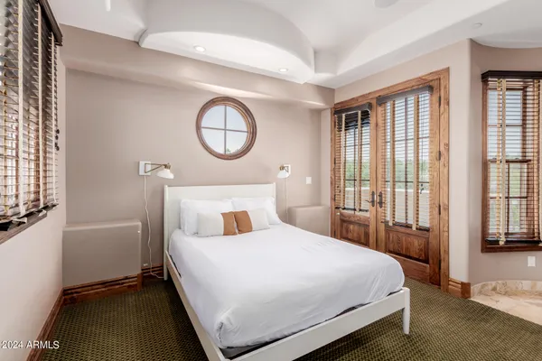 $4,200,000 | 6215 East Turquoise Avenue, Paradise Valley, AZ 85253