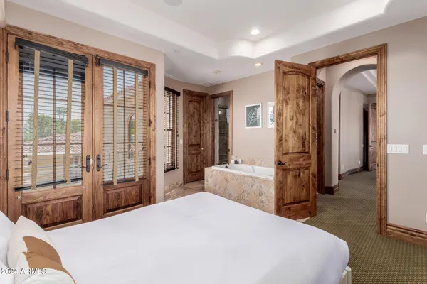 $4,200,000 | 6215 East Turquoise Avenue, Paradise Valley, AZ 85253