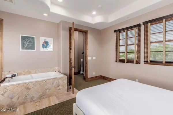 $4,200,000 | 6215 East Turquoise Avenue, Paradise Valley, AZ 85253