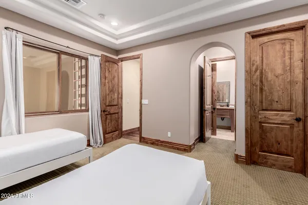 $4,200,000 | 6215 East Turquoise Avenue, Paradise Valley, AZ 85253