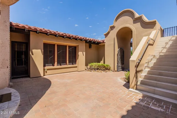 $4,200,000 | 6215 East Turquoise Avenue, Paradise Valley, AZ 85253