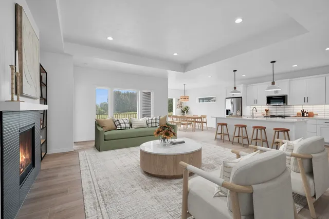 $479,000 | 4001 Antwerp Avenue, Howard, WI 54313