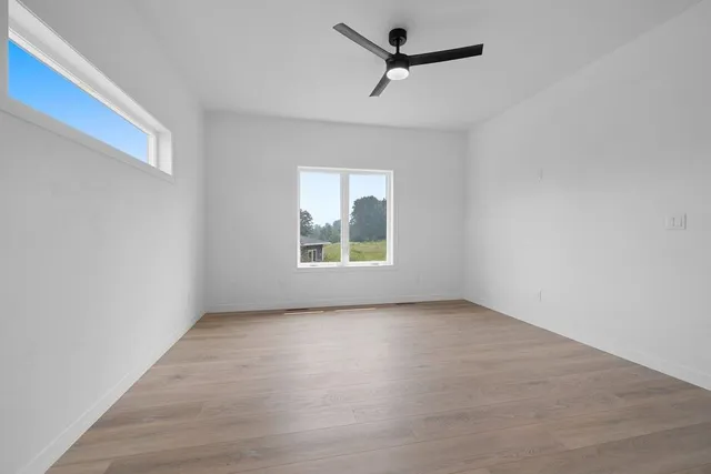 $479,000 | 4001 Antwerp Avenue, Howard, WI 54313