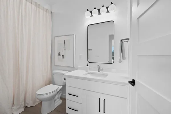 $479,000 | 4001 Antwerp Avenue, Howard, WI 54313