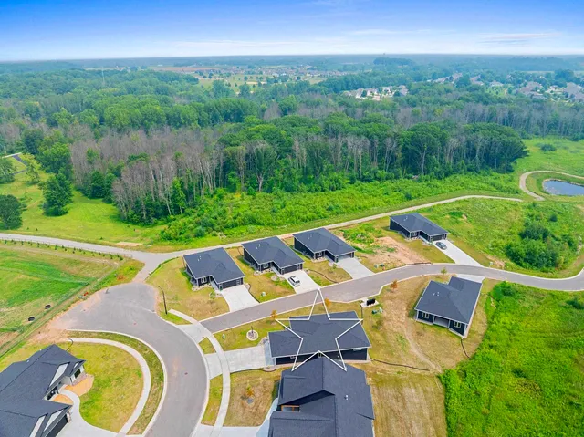 $479,000 | 4001 Antwerp Avenue, Howard, WI 54313