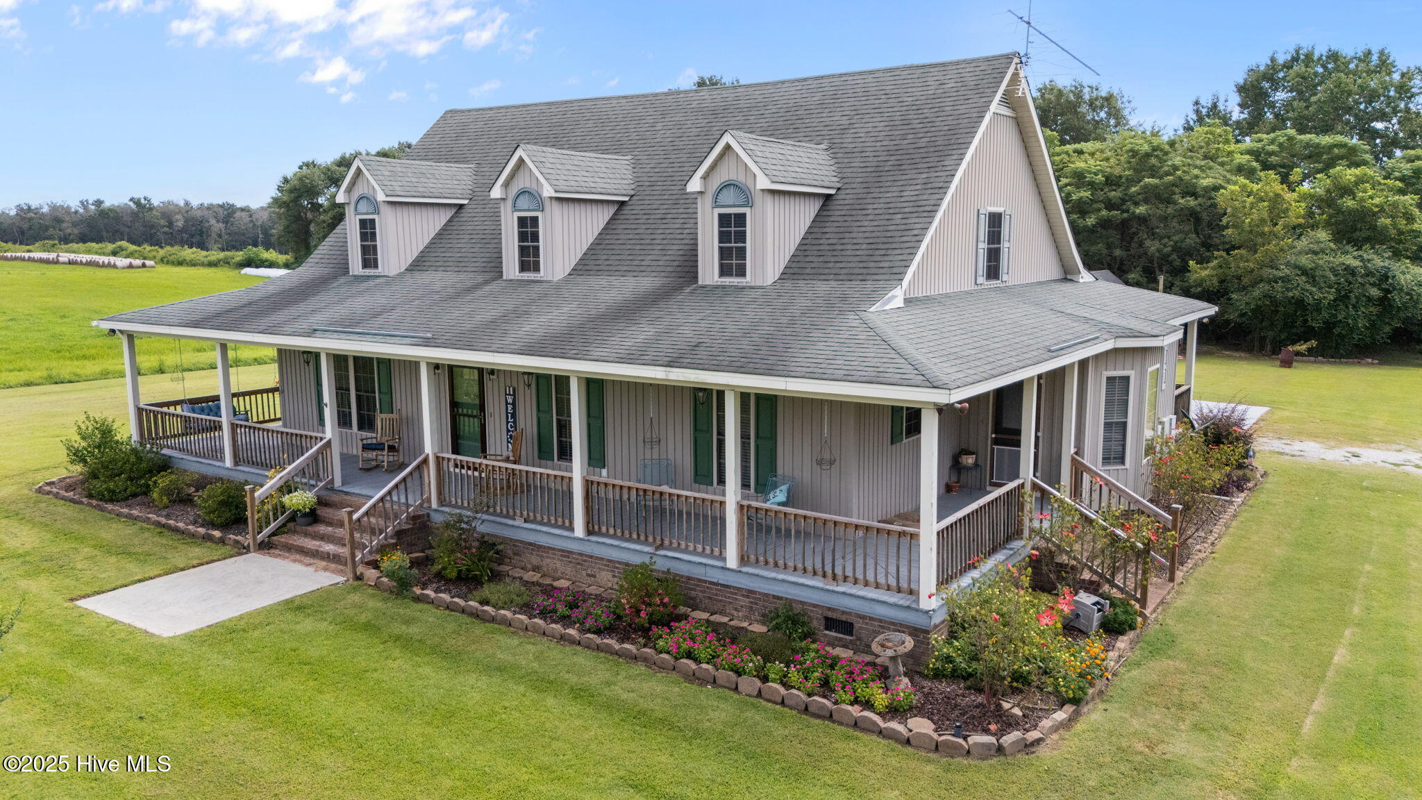 2628 Hartland Road Kinston, NC 28501 - Photo 6 of 59 4-web-or-mls-DJI_20250805110108_0885_D