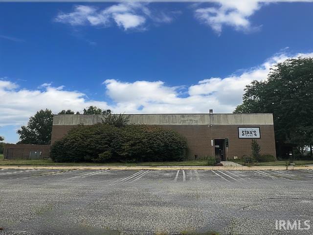 1458 Liberator Street Peru, IN 46970 - Photo 2 of 25
