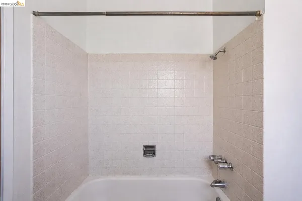 $950,000 | 876-880 52nd Street, Oakland, CA 94608