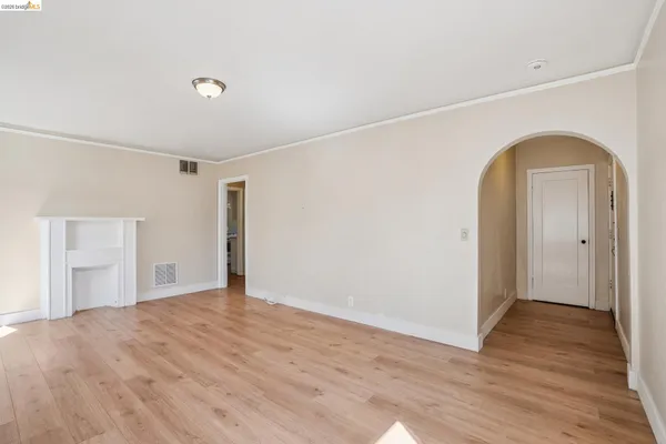 $950,000 | 876-880 52nd Street, Oakland, CA 94608