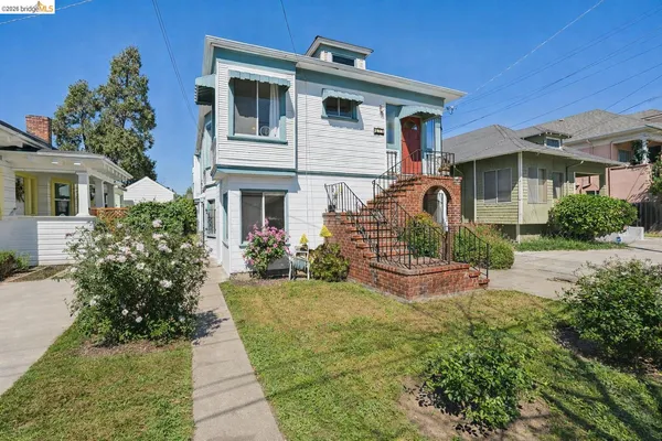 $950,000 | 876-880 52nd Street, Oakland, CA 94608