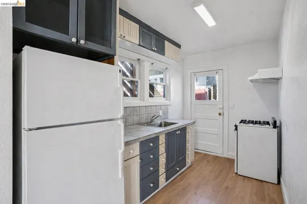 $950,000 | 876-880 52nd Street, Oakland, CA 94608