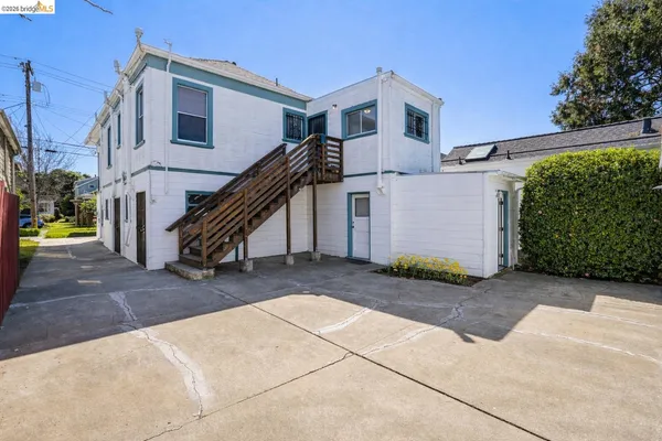 $950,000 | 876-880 52nd Street, Oakland, CA 94608