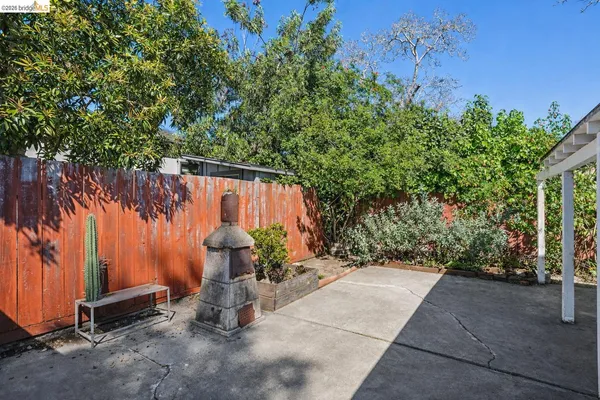 $950,000 | 876-880 52nd Street, Oakland, CA 94608