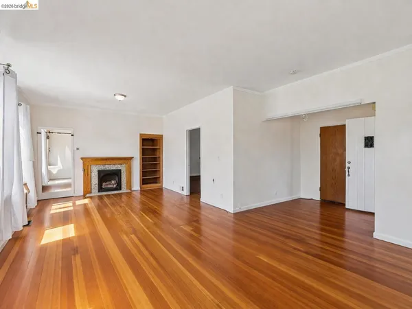 $950,000 | 876-880 52nd Street, Oakland, CA 94608