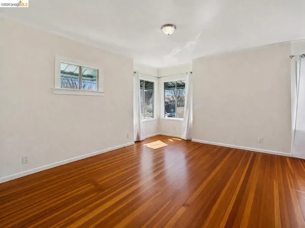 $950,000 | 876-880 52nd Street, Oakland, CA 94608