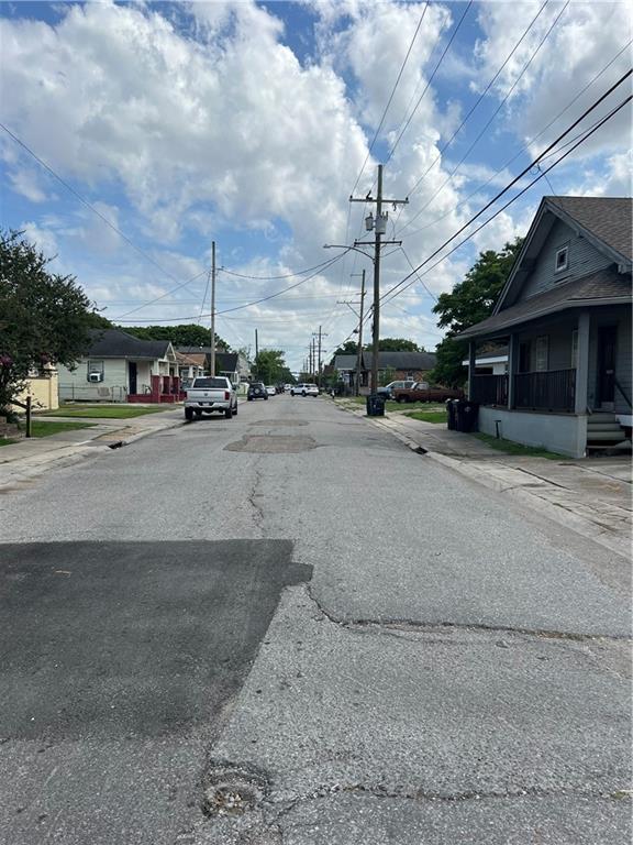 1728 Mazant Street New Orleans, LA 70117 - Photo 3 of 4