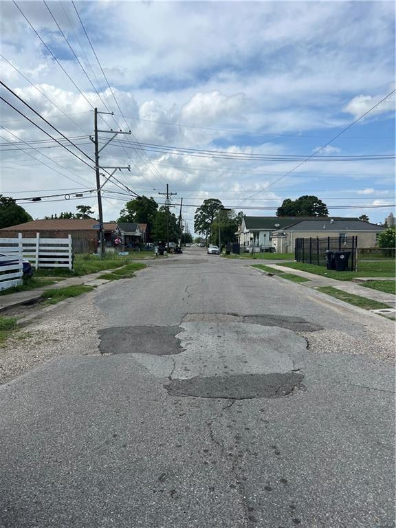 1728 Mazant Street New Orleans, LA 70117 - Photo 4 of 4