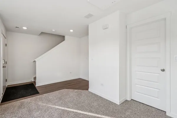 $464,990 | 385 Summit Circle, Lombard, IL 60148