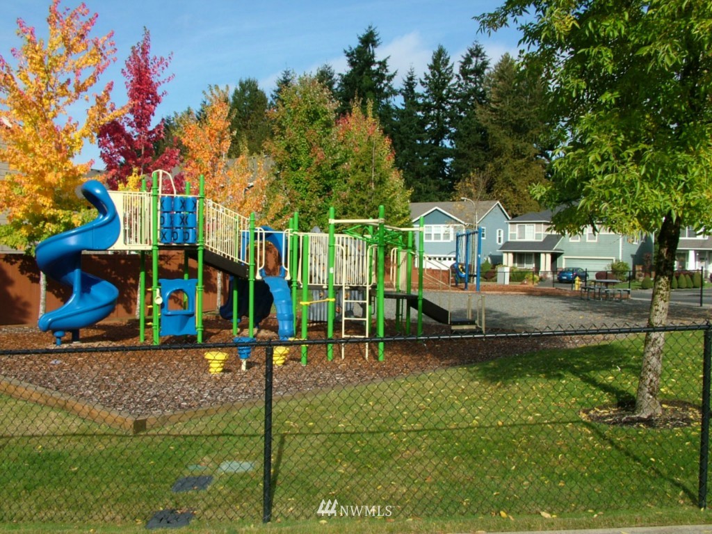 2218 Southeast 2nd Place Renton, WA 98056 - Photo 13 of 14 Gallery Image 13