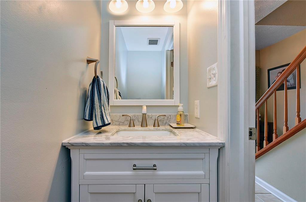 3046 Haberlein Road Gibsonia, PA 15044 - Photo 13 of 24 Gallery Image 13
