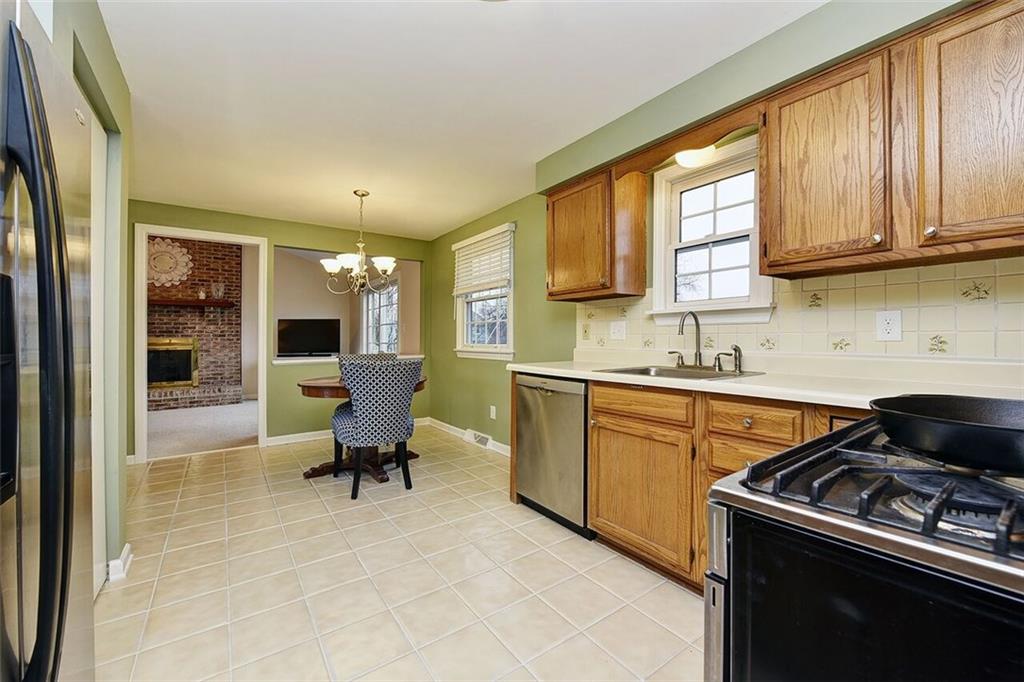 3046 Haberlein Road Gibsonia, PA 15044 - Photo 7 of 24 Gallery Image 7