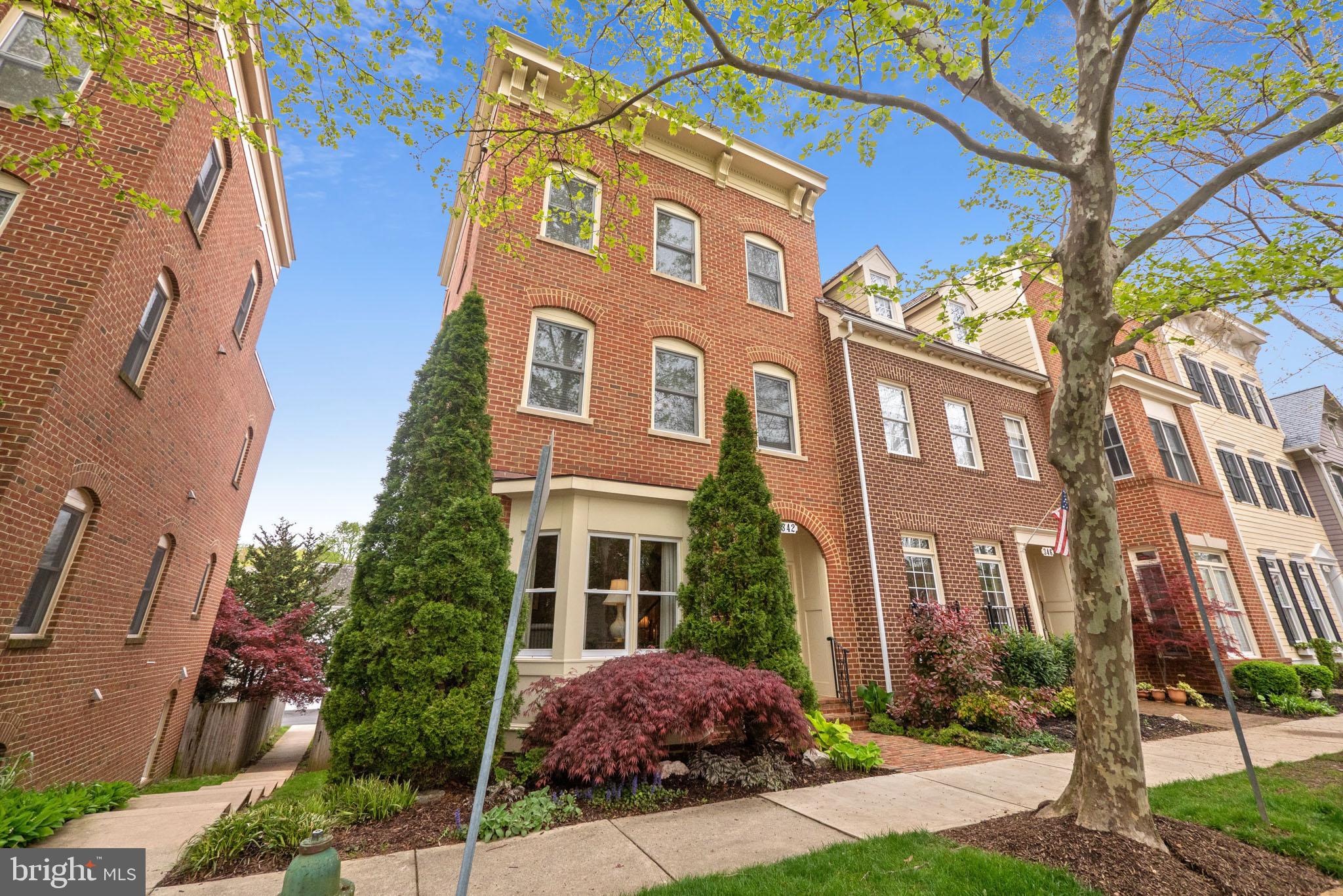 342 Hart Road Gaithersburg, MD 20878 - Photo 1 of 40 Gallery Image 1
