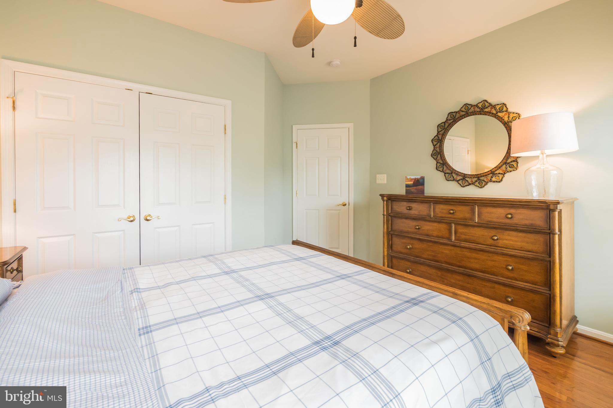 342 Hart Road Gaithersburg, MD 20878 - Photo 21 of 40 Gallery Image 21