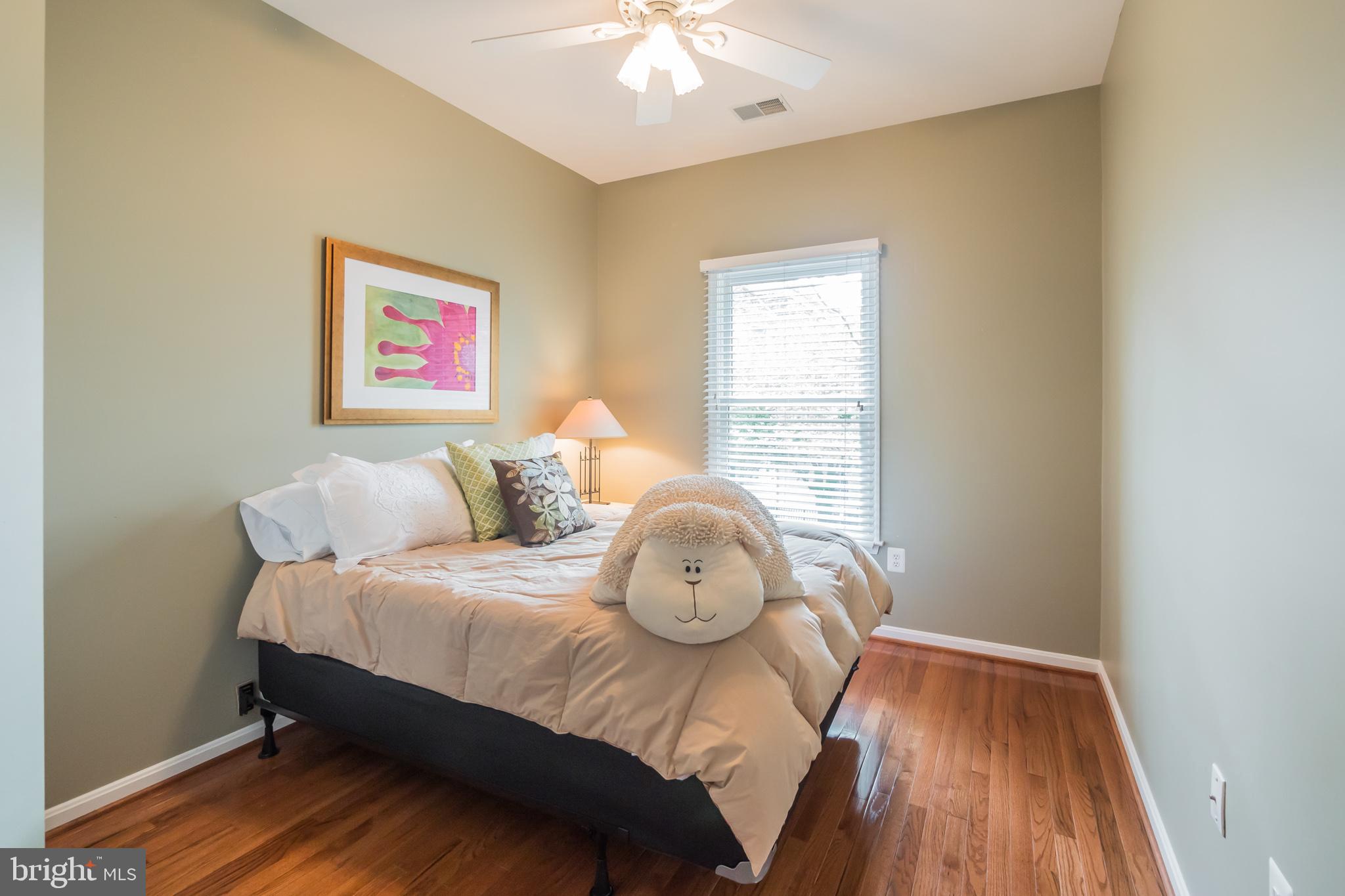 342 Hart Road Gaithersburg, MD 20878 - Photo 23 of 40 Gallery Image 23