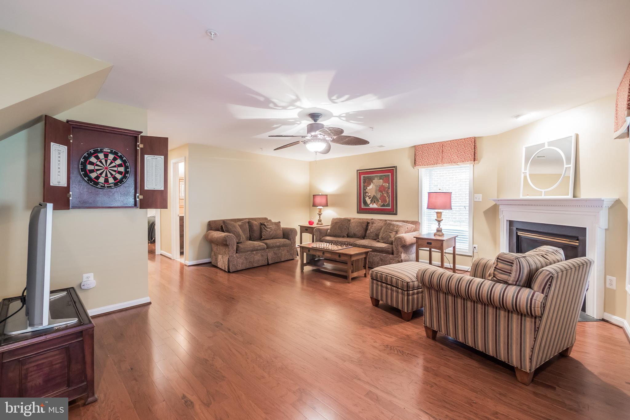 342 Hart Road Gaithersburg, MD 20878 - Photo 32 of 40 Gallery Image 32