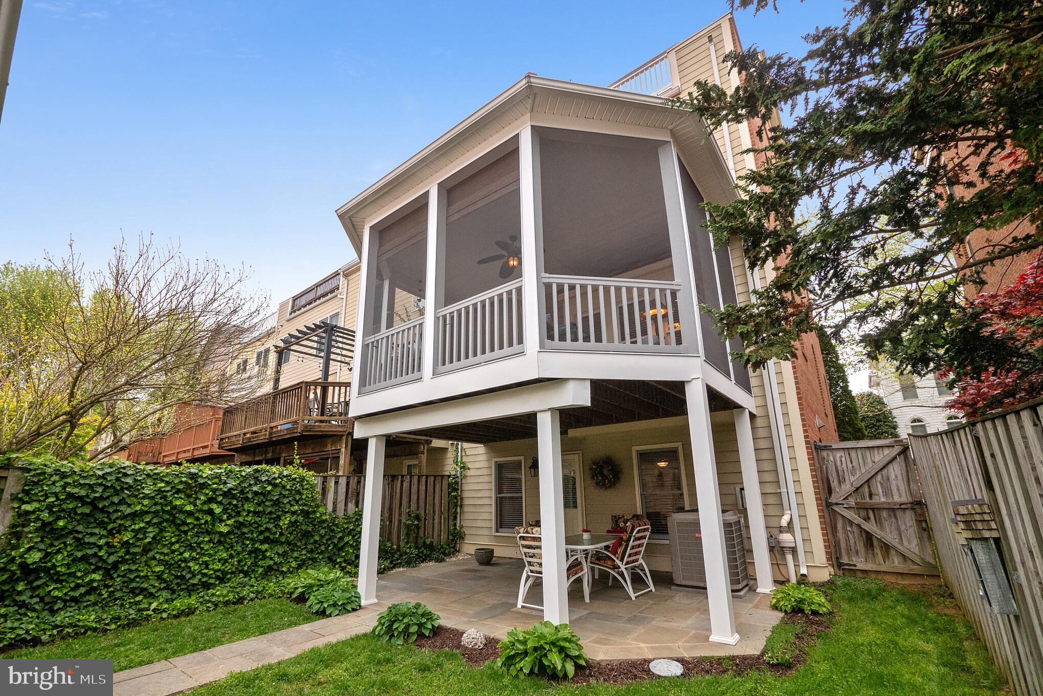 342 Hart Road Gaithersburg, MD 20878 - Photo 35 of 40 Gallery Image 35